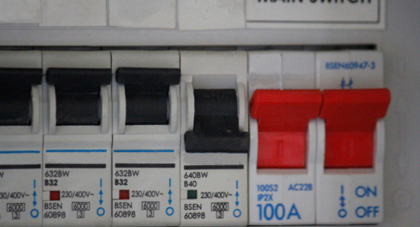 Is it OK to Still Have a Plastic Fuse Board in My South Yorkshire Home? - MP Electrical