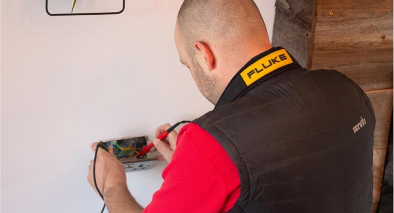 How Does an Electrician in South Yorkshire Check My Home for Faults?